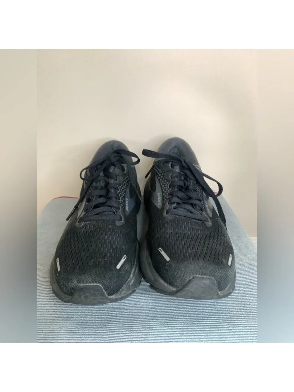 Brooks Black Shoes 8.5